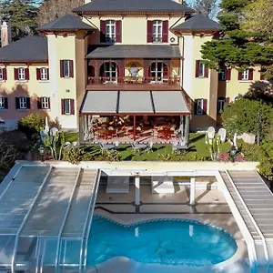 Marmoris Palace בית הארחה
